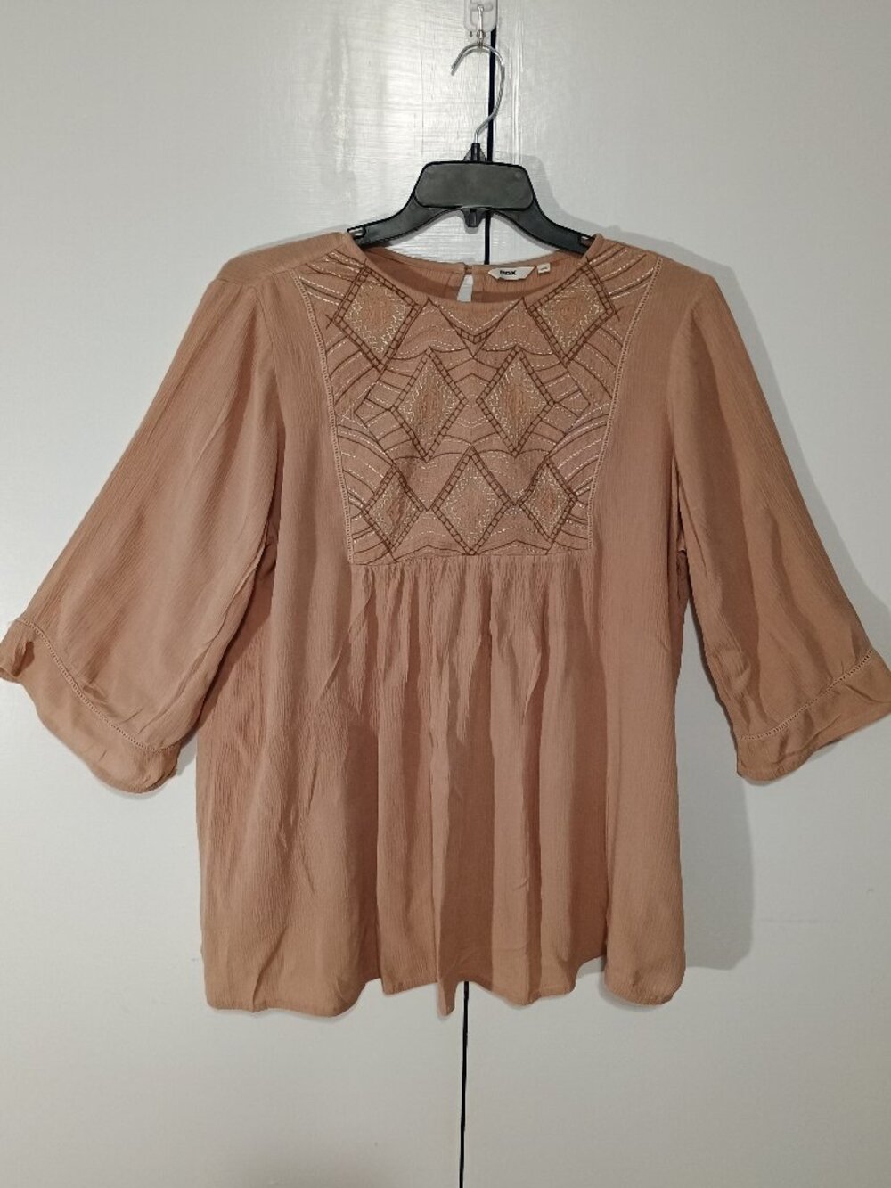 Max Studio XXL Peach Embroidered Boho Blouse 100% Rayon Bell Sleeve Peasant Top - Picture 2 of 8